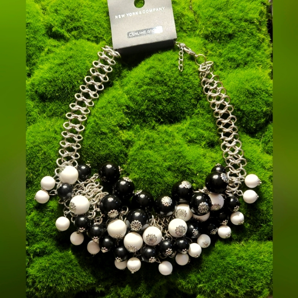 New York and company necklace